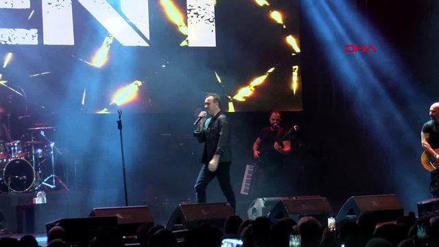 Haluk Levent katledilen Onur Şener'in kızı için sahne aldı!