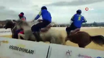 Görüntüler Bursa'dan! Atıyla böyle uçtu