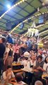 ألمان يرقصون على أغنية روسية شهيرة في مهرجان البيرة