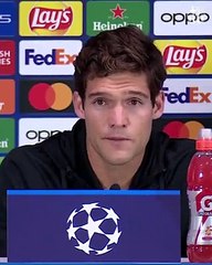 Marcos Alonso explica cómo está siendo su adaptación al Barça / FCB
