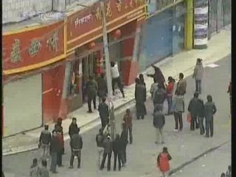 Manifestation au Tibet - Media Chinois CCTV-F