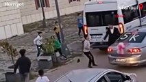 Gelin arabasının önünü kesen çocuklara tekmeli saldırı