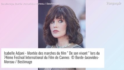 Isabelle Adjani devient blonde : mystérieuse et envoûtante, le résultat est bluffant !