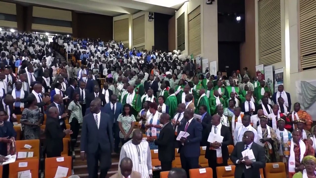 Le ministre de l'enseignement supérieur Adama Diawara préside la cérémonie de la rentrée scolaire unique 2022-2023