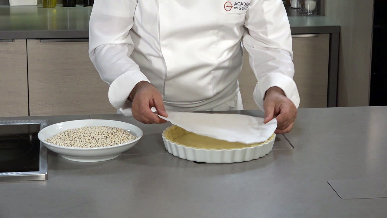 Cuire à blanc un fond de pâte