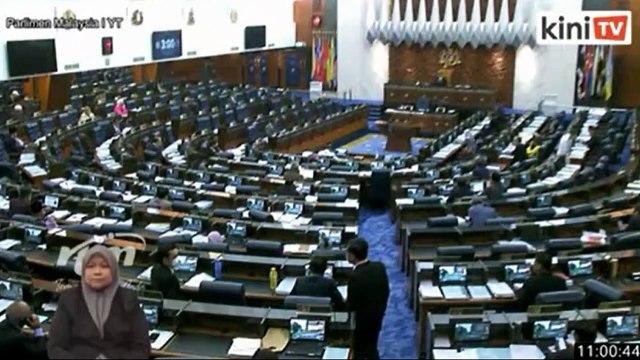 'Saya hairan Zafrul tak bimbang nilai ringgit jatuh' - Anwar