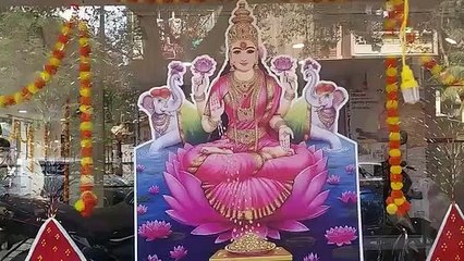 दसऱ्याच्या मुहूर्तावर पुण्यात वाहन खरेदीत पन्नास टक्क्यांनी वाढ