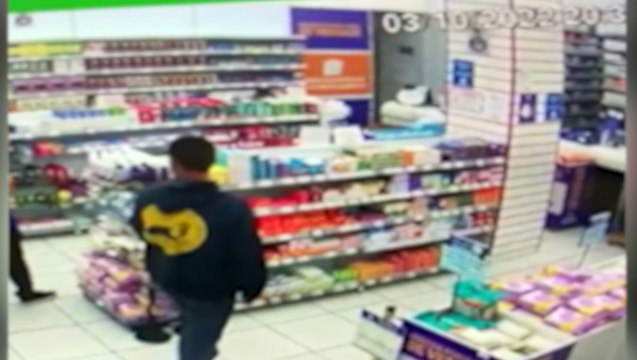 Ladrão que roubou dinheiro e celular de cliente em farmácia é flagrado por câmeras