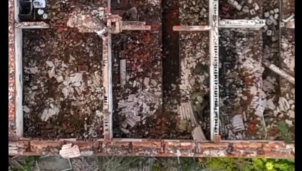 Russos são bombardeados por drone em momento de intimidade