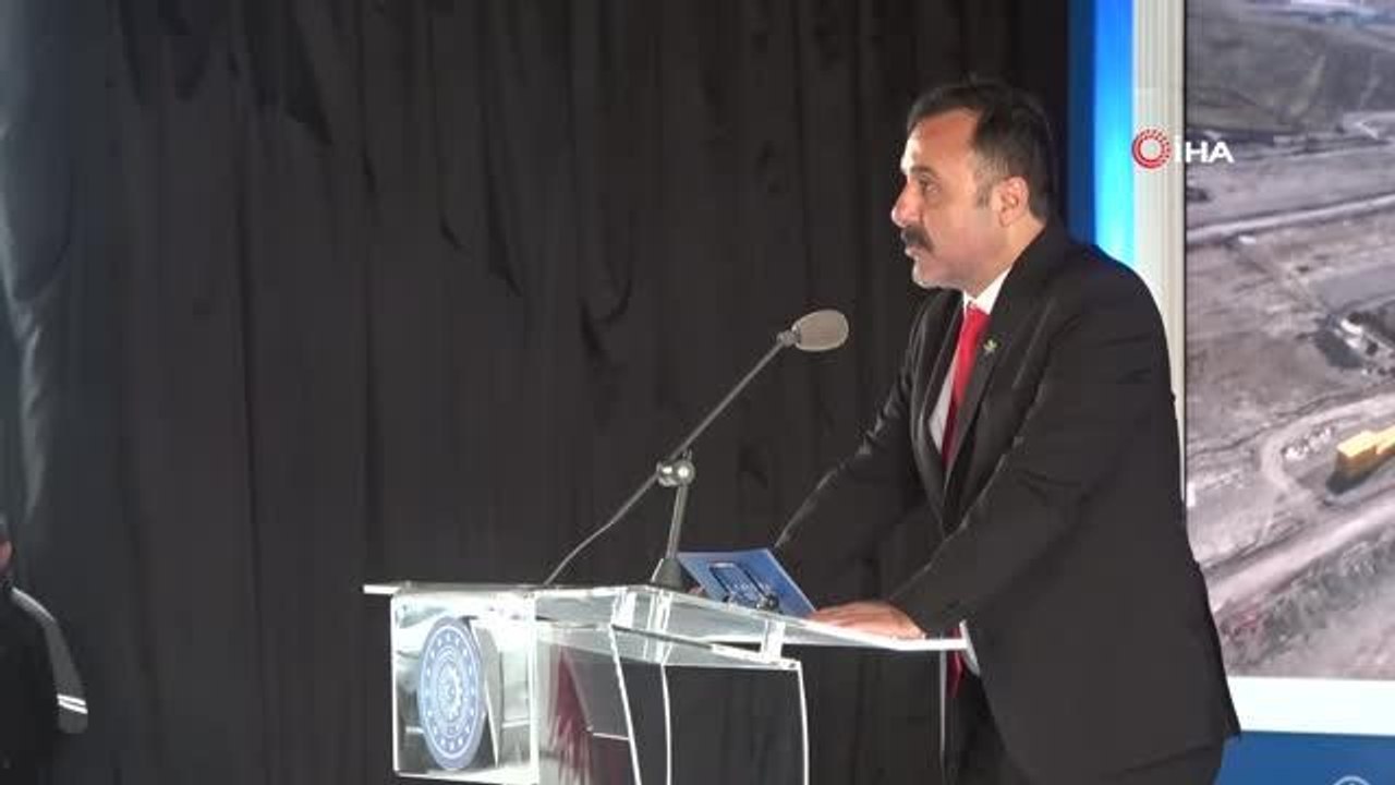 Bakan Varank: "İhracat rakamları son dönemdeki ivmeyle hamdolsun 252 milyar doları aştı"