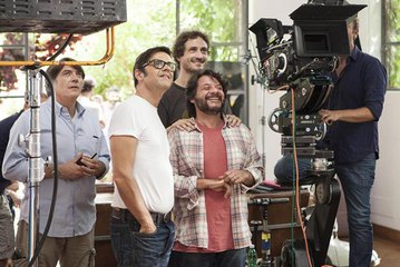 Saluti di fine riprese dal cast di "Un Natale stupefacente"