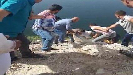 ŞANLIURFA'DA FIRAT NEHRİ KIYISINDA BIÇAKLA YARALANMIŞ KADIN BULUNDU