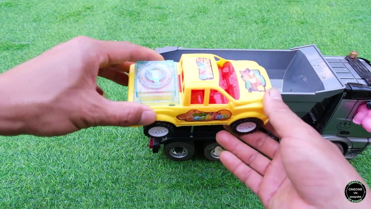 Car Forgotten In The Sand Experiment With Coca, Mentos #45