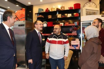 Trabzon haberleri! Ticaret Bakanı Muş, Trabzon'un bazı ilçelerde ziyaretlerde bulundu