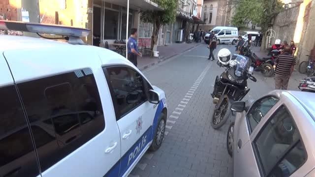 BALIKESİR - Silahlı kavgada bir kişi öldü, bir kişi yaralandı