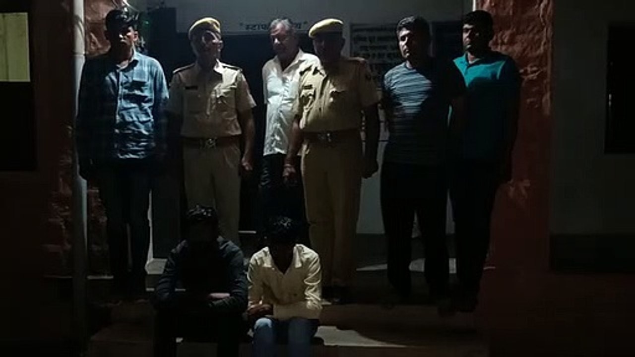 Teacher murdered wife : शिक्षक पति ने मित्र के...