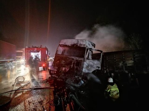 Son dakika haberleri | Bursa-Ankara kara yolunda tırda çıkan yangın söndürüldü