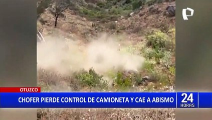 La Libertad: chofer perdió control de camioneta y cayó en abismo