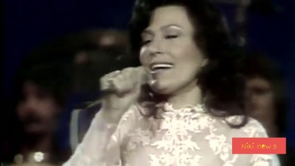 Loretta Lynn, country music icon, dies at 90