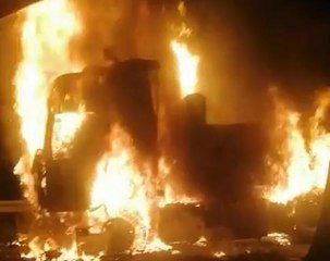 BURSA'DA SEYİR HALİNDEKİ TIR ALEV ALEV YANDI