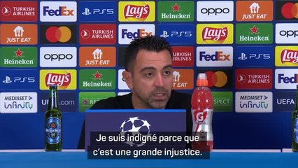 Groupe C - Xavi indigné par l'arbitrage  : "C'est l'arbitre qui doit donner des explications"