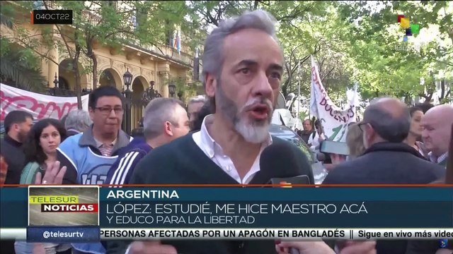 Gremios docentes de Argentina realizan un paro en reclamo del aumento salarial