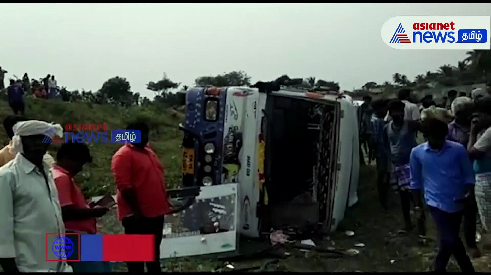 படப்பை அருகே வேன் கவிழ்ந்து முதியவர் பலி