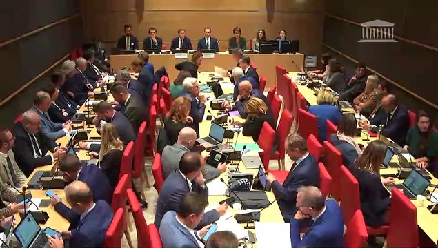 Commission du développement durable : M. Clément Beaune, ministre délégué chargé des transports, sur la feuille de route de son ministère et le projet de loi de finances pour 2023 - Mardi 4 octobre 2022