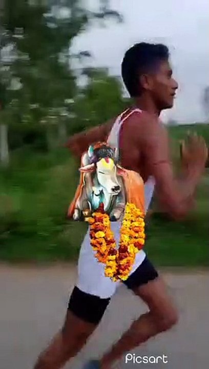 भोले ने बुलाया हरिद्वार भागा ( 640 X 360 )
