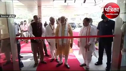 Tải video: Video: प्रधानमंत्री मोदी ने हिमाचल प्रदेश के बिलासपुर में AIIMS का किया उद्घाटन, जेपी नड्डा और CM जयराम ठाकुर भी रहे मौजूद