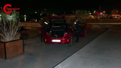 Kadıköy’de polisin dur ihtarına uymayan otomobilden ruhsatsız tabanca ve uyuşturucu çıktı