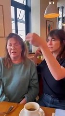 Dans une vidéo, une cinquantaine d’actrices, chanteuses, artistes affichent leur soutien aux femmes Iraniennes en se coupant les cheveux - Regardez