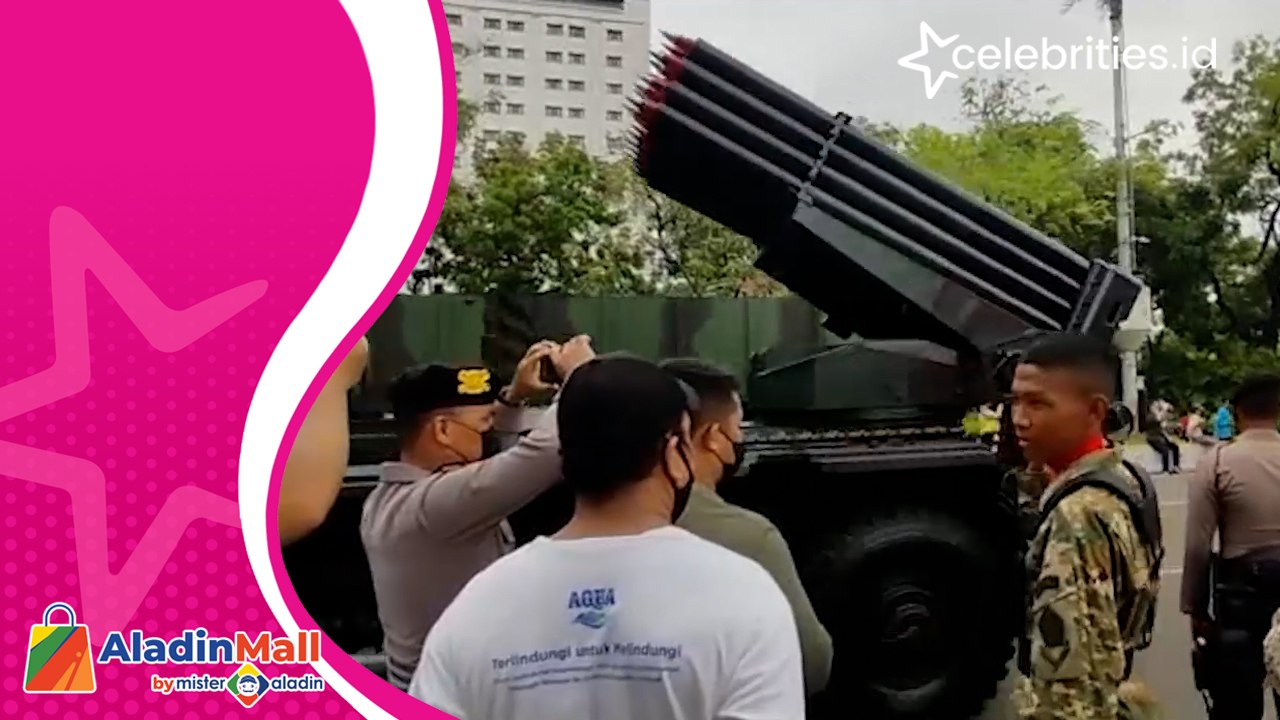 Puluhan Alutsista Dipamerkan dalam Parade HUT ke-77 TNI