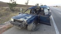Afyon haberleri! AFYONKARAHİSAR - Sandıklı'da ata çarpan otomobildeki 4 kişi yaralandı