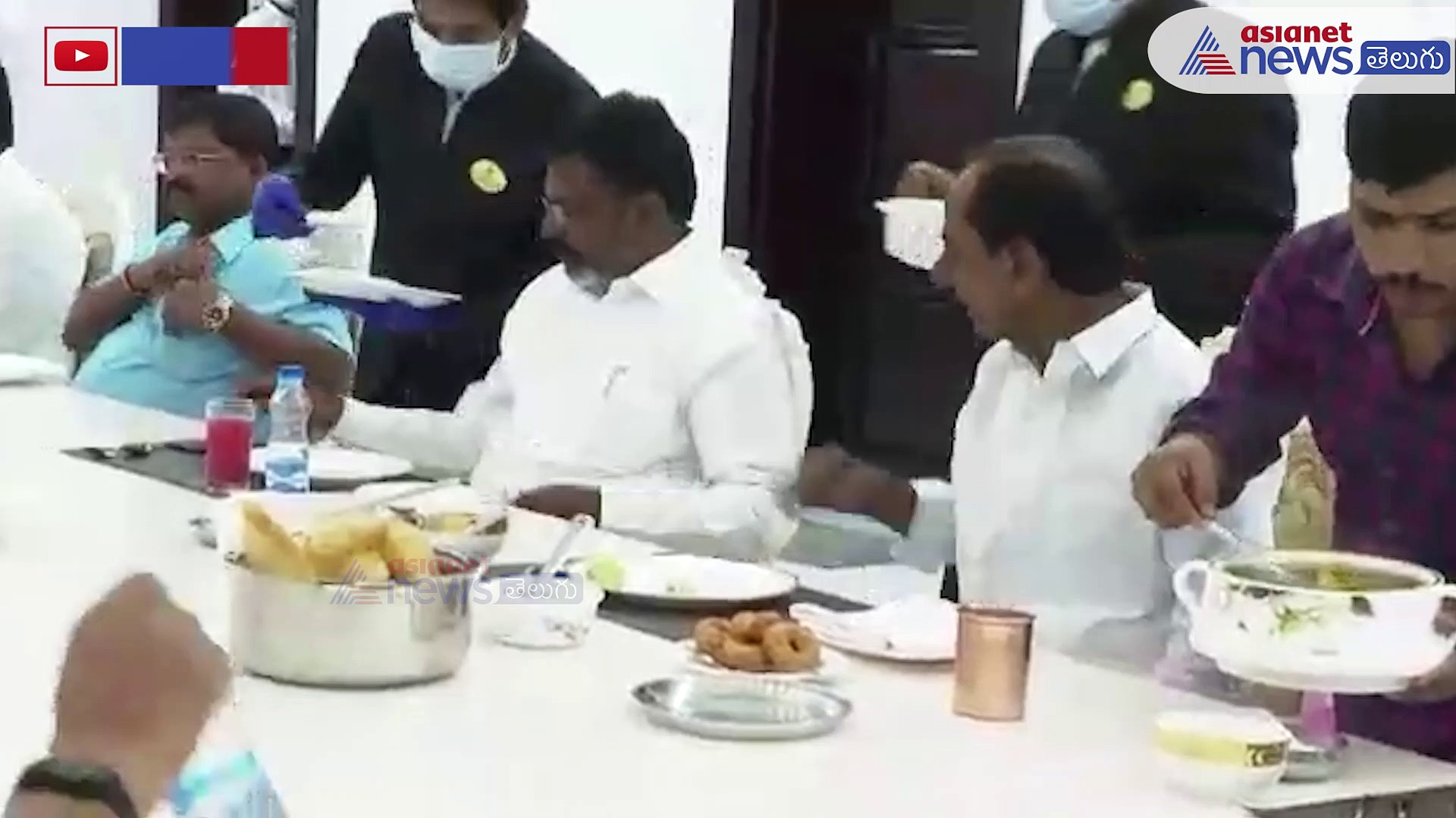 రాజకీయ అతిథులతో కేసీఆర్ అల్పాహారం... దగ్గరుండి వడ్డించిన కేటీఆర్