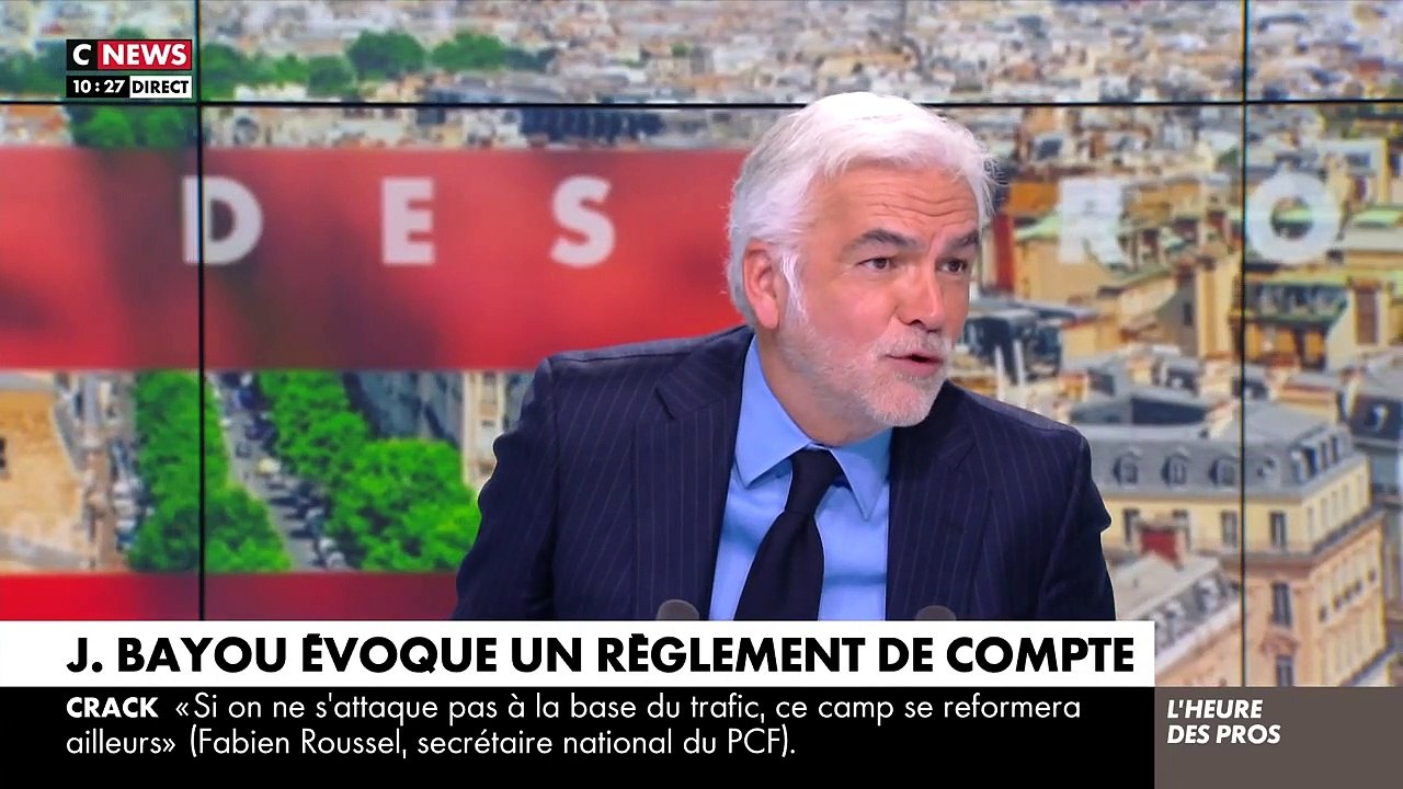 "Il m'a conseillé un exorciste !" : Pascal Praud hilare après la parodie de CNews par Bertrand Chameroy