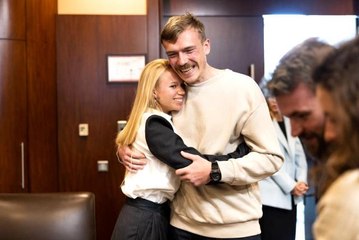 Ukrayna First Lady'si Zelenska esir takasında kurtarılan Azov komutanlarıyla İstanbul'da bir araya geldi