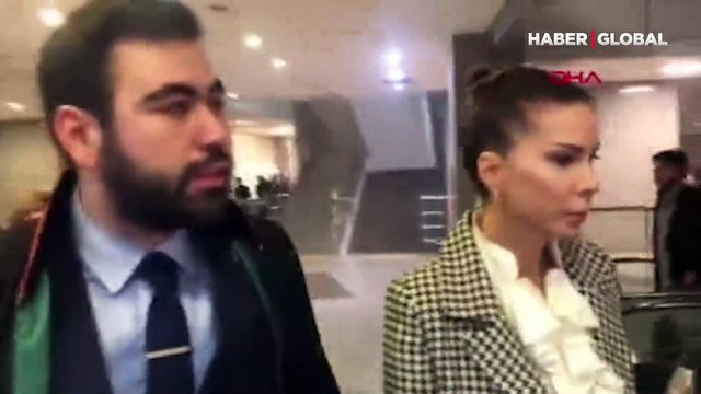 Tuğba Özerk tek celsede boşandı! Evlilik kısa sürdü