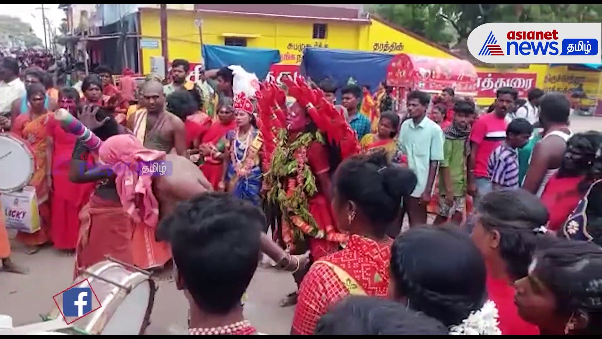 குலசை முத்தாரம்மன் கோவில் திருவிழா கோலாகலம்; பக்தர்கள் பரவசம்