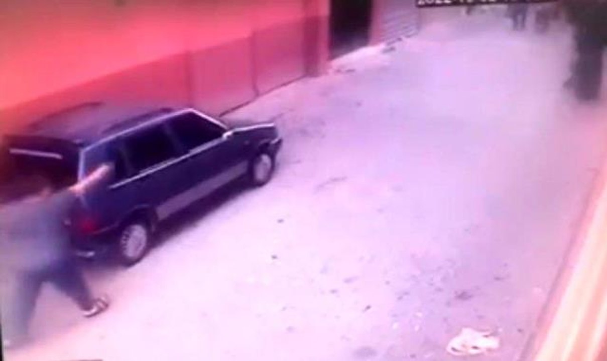 Alacak verecek meselesi kanlı bitti! Talihsiz adamı evinin önünde böyle vurdular