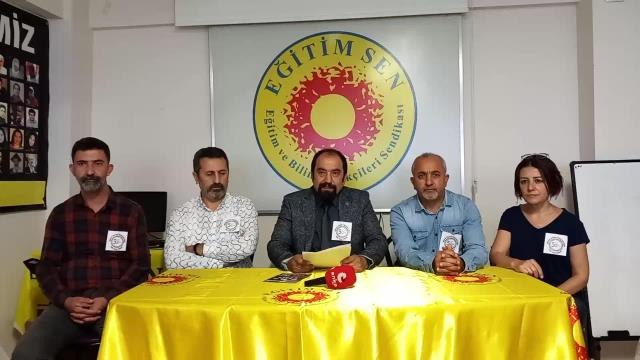 Samsun yerel: Eğitim-Sen Samsun Şube Başkanı Gür: Öğretmen Meslek Kanunu Derhal Geri Çekilmelidir