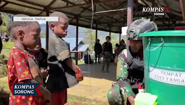 Tuntaskan Stunting Satgas Yonif Raider 321 Kostrad Buka Layanan Kesehatan di Nduga Papua
