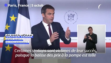 Carburants: "pas de pénurie, mais des tensions", dit Véran