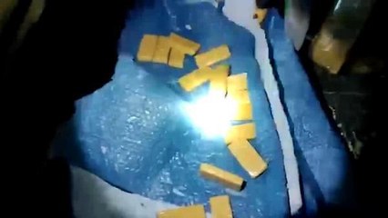 UYUŞTURUCU TİCARETİNE SUÇÜSTÜ; 8 KİLO EROİN VE 69 BİN TL İLE YAKALANDILAR