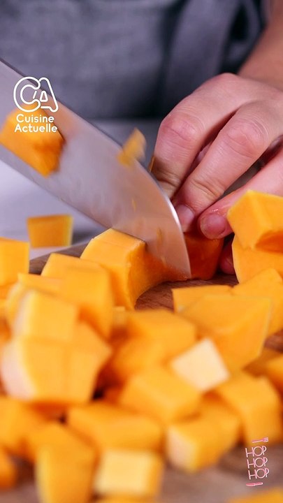 CUISINE ACTUELLE - Soupe de butternut aux restes de pain dur