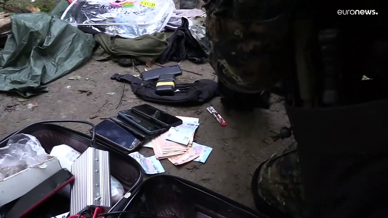 Schlag gegen Schlepper: Serbische Sondereinheit stürmt Zeltcamp