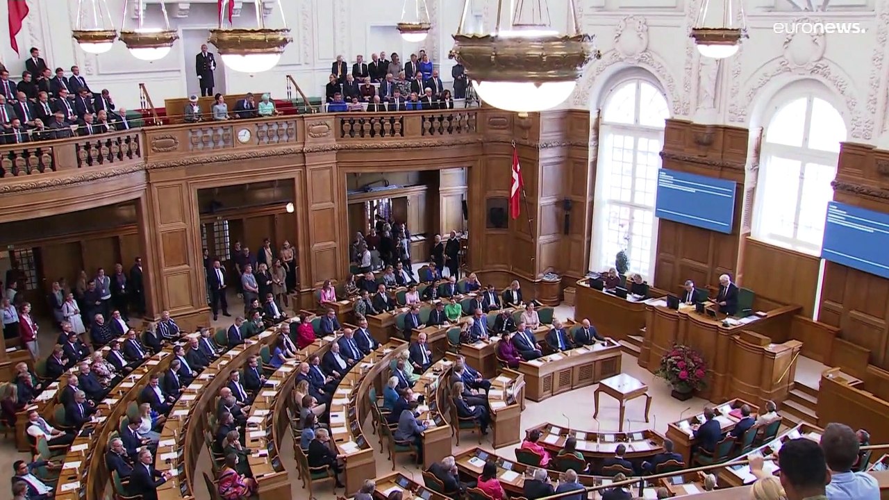 Neuwahl in Dänemark: Sozialdemokratische Regierung stolpert über Massentötung von Nerzen