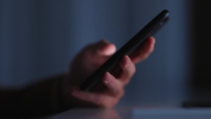 These signs are most likely to text their ex