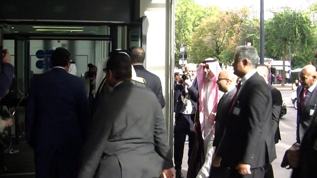 ОПЕК+ решил максимально снизить добычу нефти