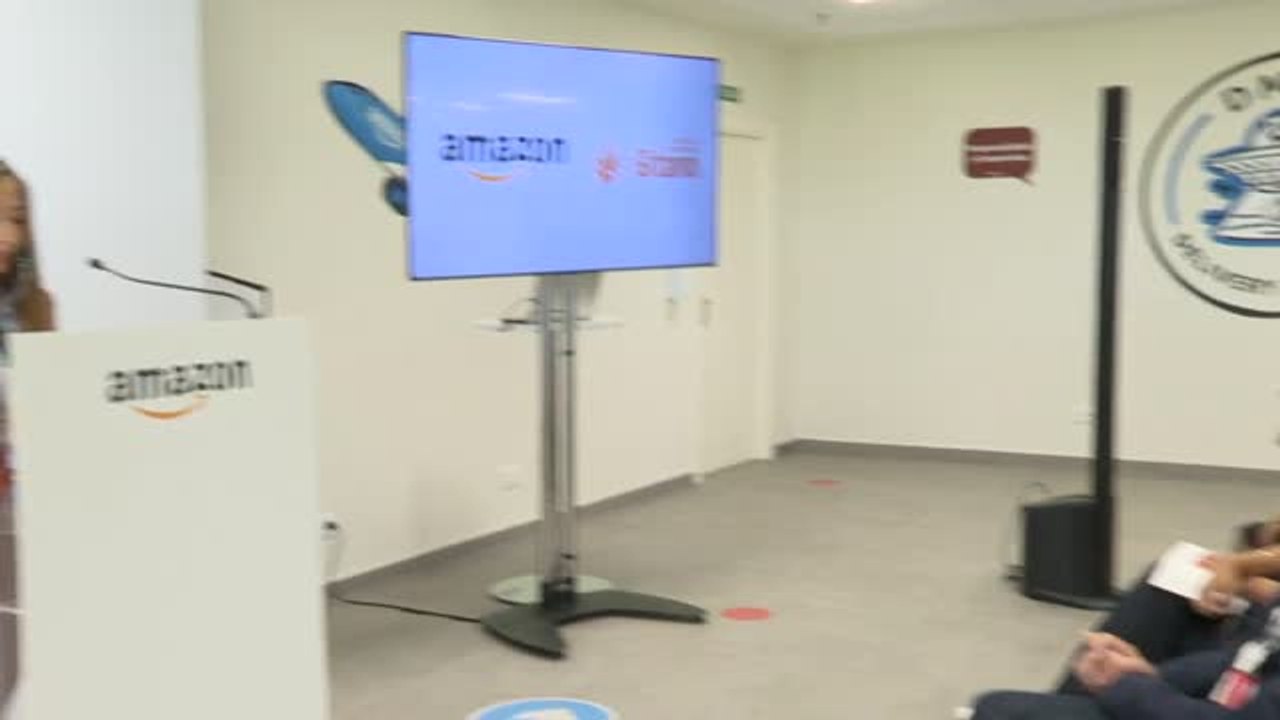 Amazon firma un convenio de colaboración para facilitar la inclusión laboral de las personas gitanas